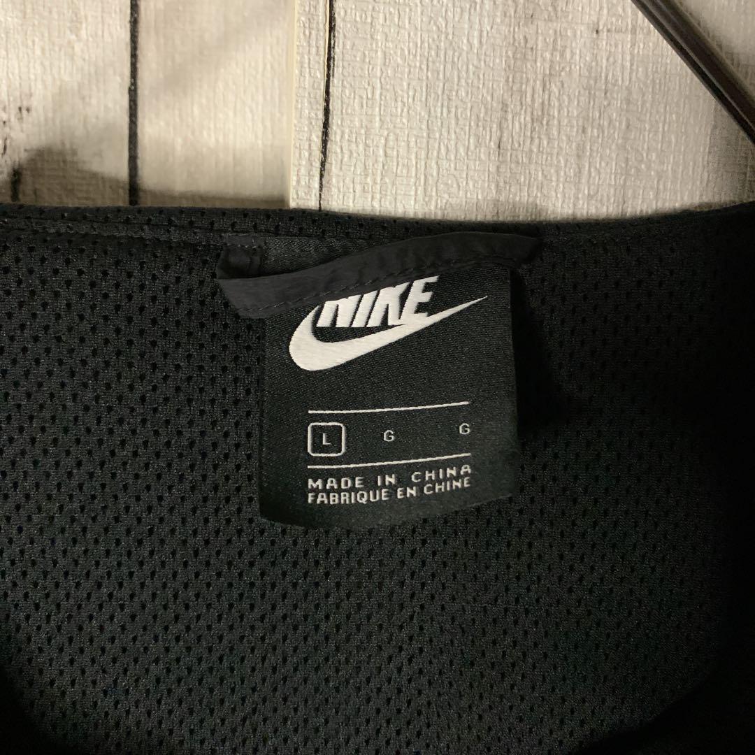 ナイキ アノラックパーカー 刺繍ロゴ サイドライン ビッグスウォッシュブラック
