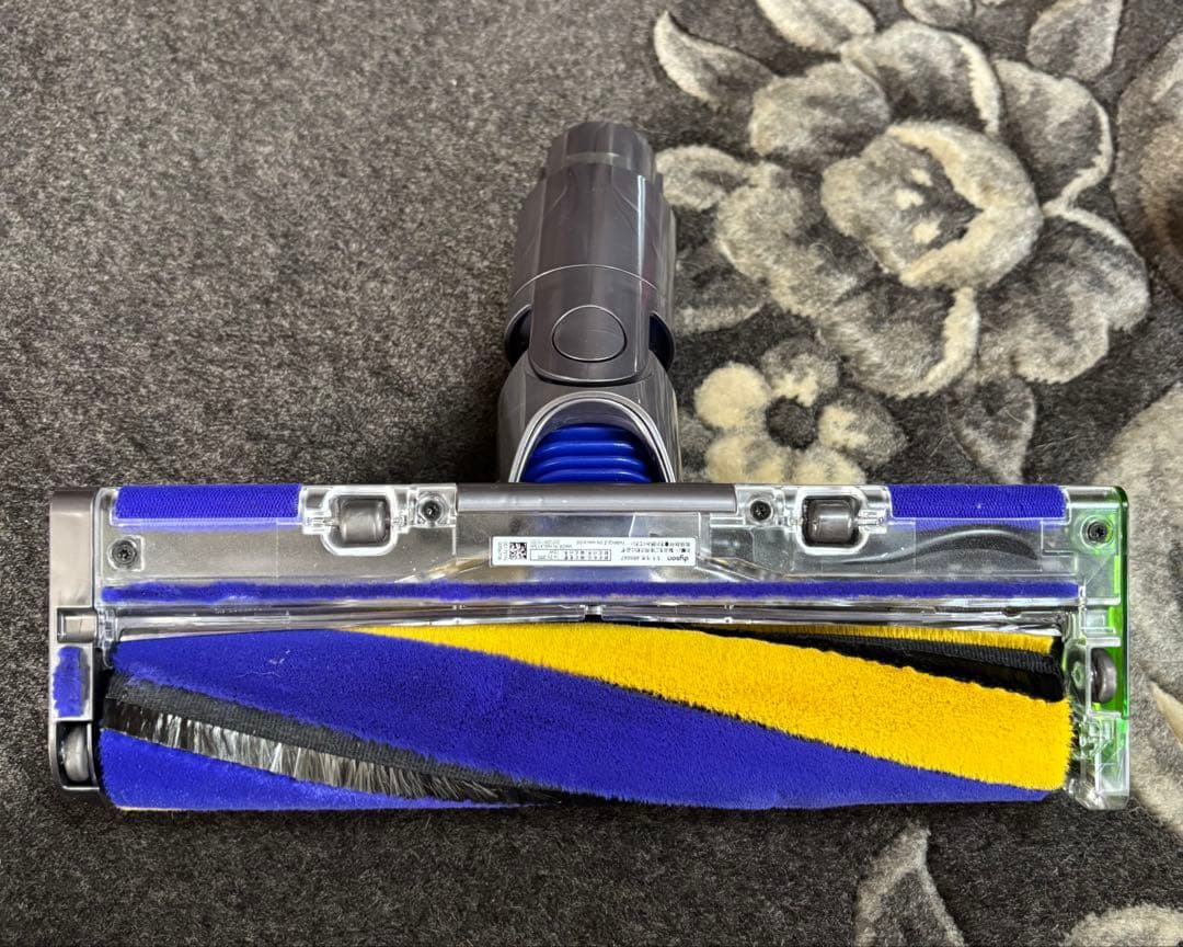 Dyson v12 SV20 detect slim fluffy おまけ付き