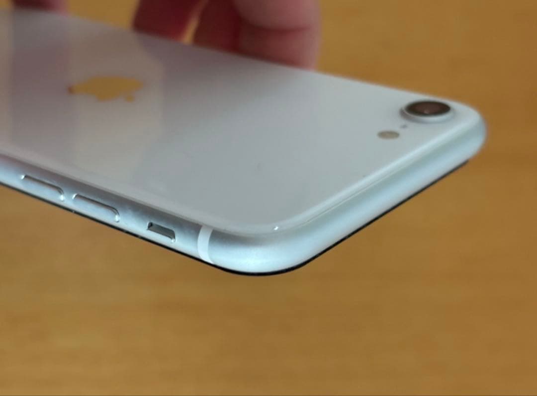 iPhone SE 第2世代64GB