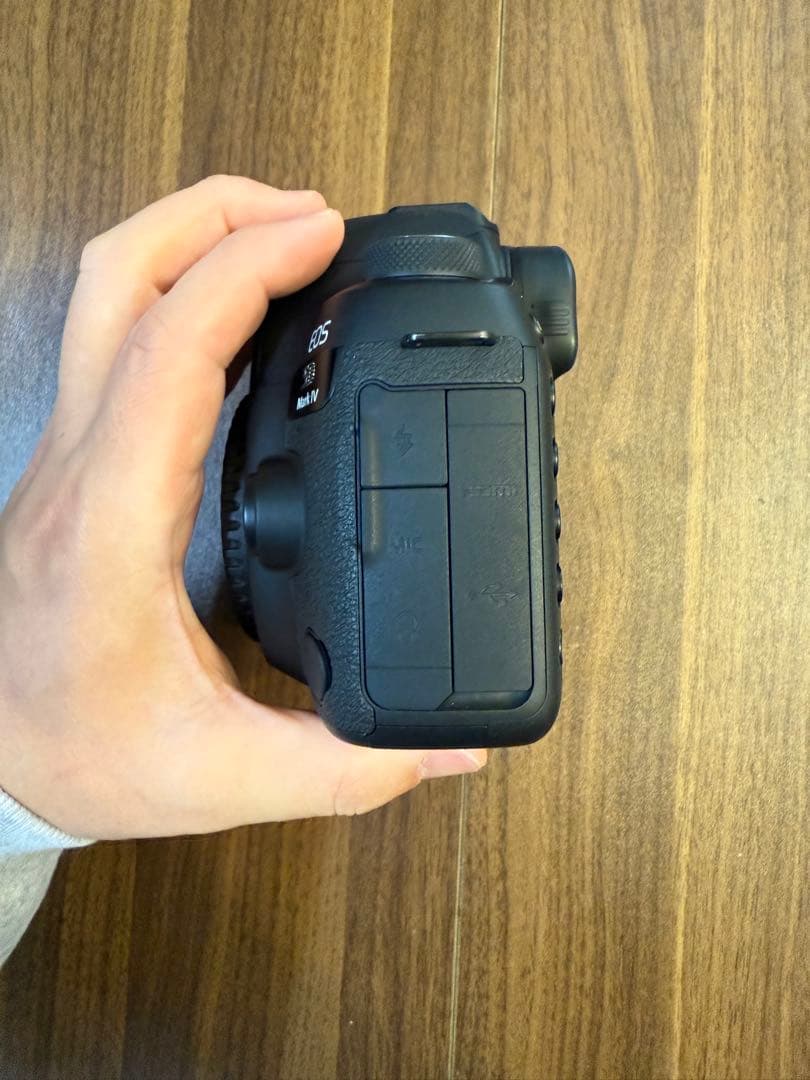 ヒ*ロ様 【美品】Canon EOS 5D Mark IV 付属品多数