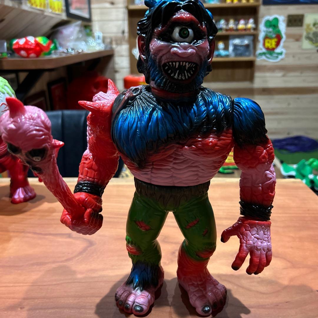 スキナー　オゴス　まんだらけ　ソフビ