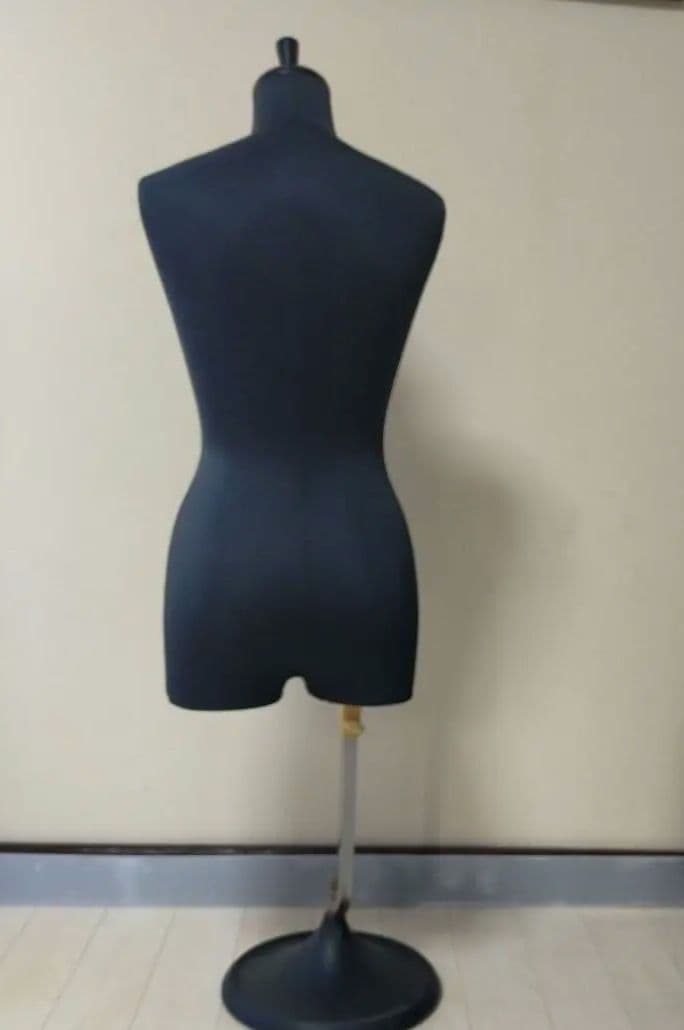 値段を下げました。女性用トルソー ブラック