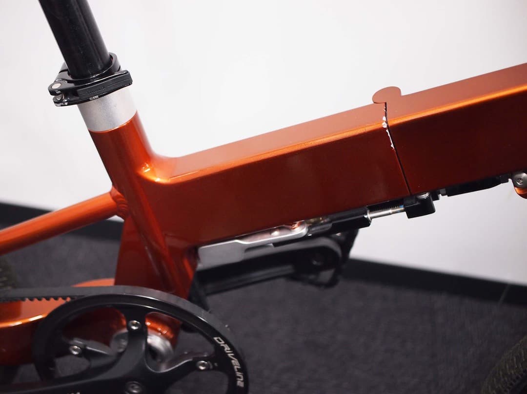 美品　デザイナー折りたたみ自転車 ブリックレッド3