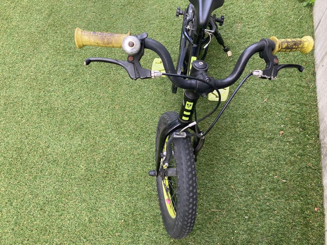 トレック　キッズバイク　子供用自転車　16インチ