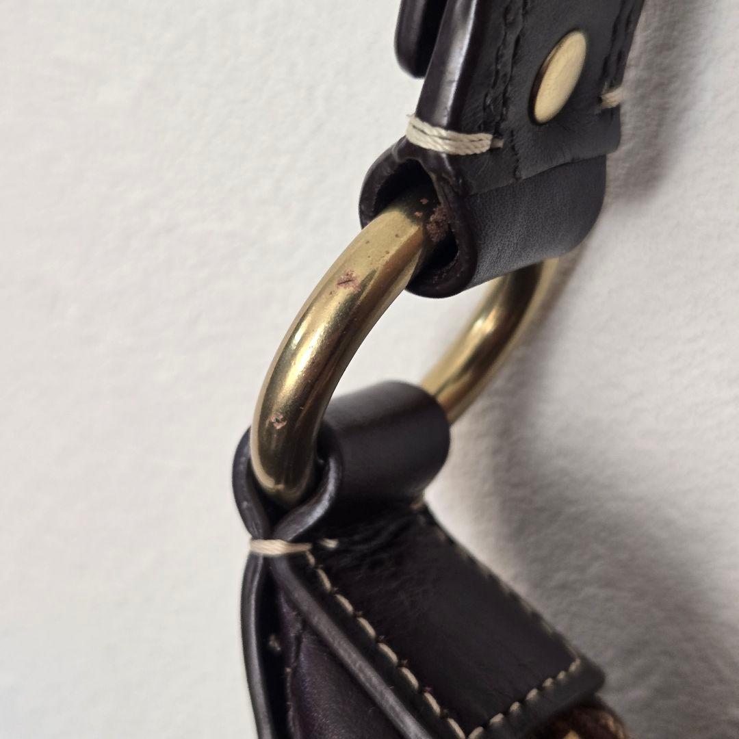 COACHワンショルダーバッグ COACHシグネチャー　三日月型ショルダー