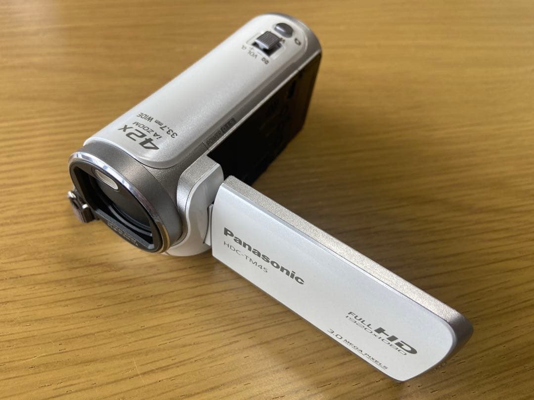 Panasonic HDC-TM45-W デジタルハイビジョンビデオカメラ