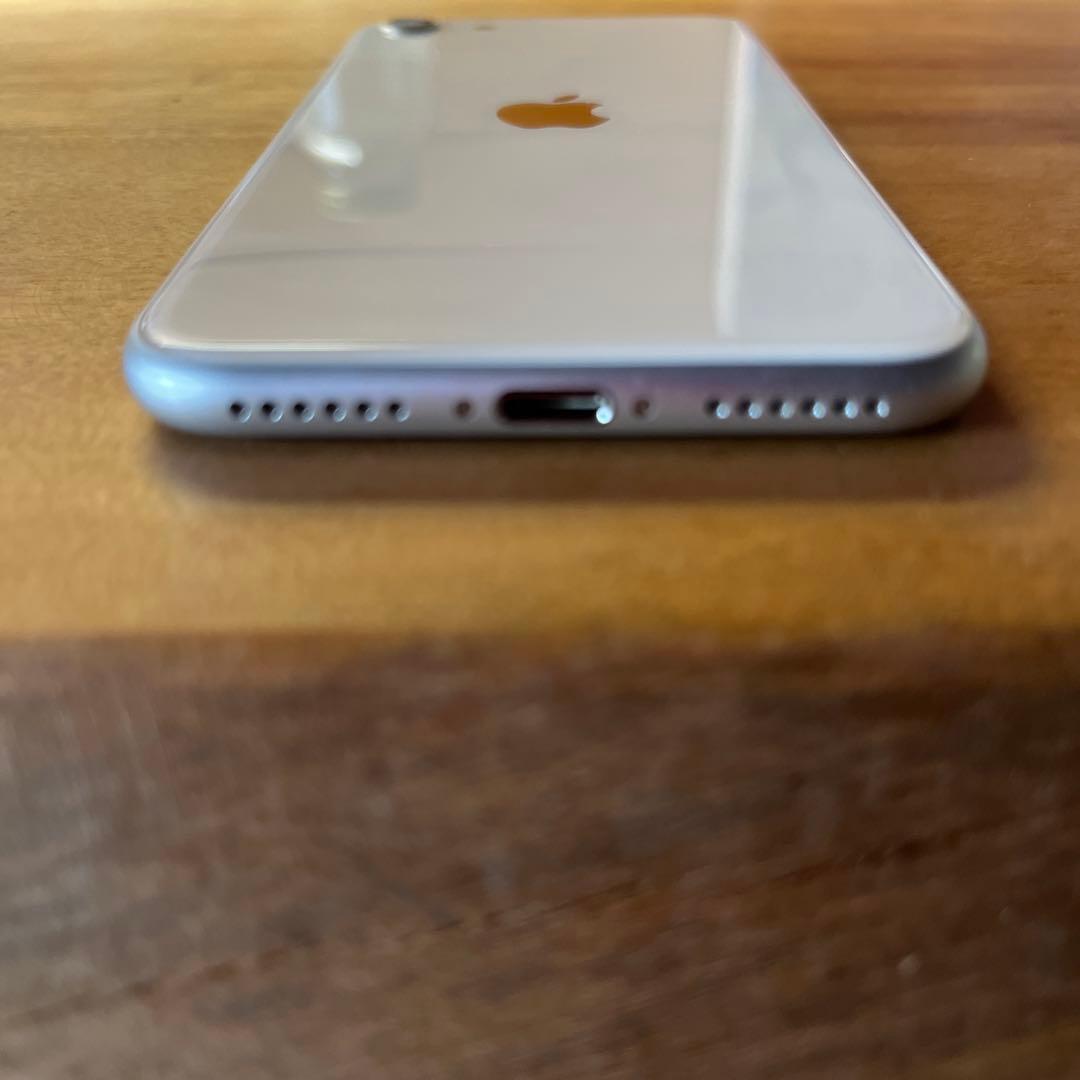 【美品】Apple iPhone se2 64GB