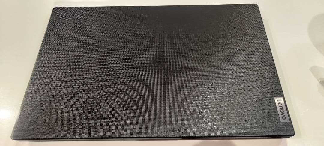 Lenovo v14 Gen4 ノートパソコン