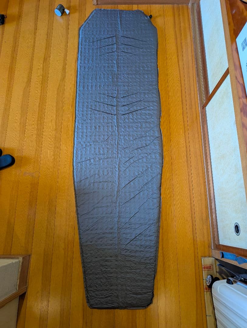 ✨(未使用) NEMO コンパクトエアークッション 、イエロー/グレー