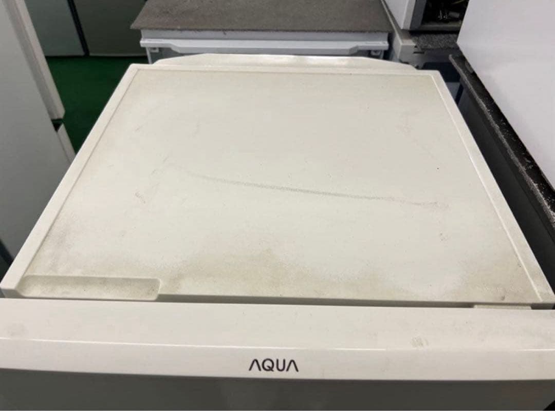 2019年製 126L AQUA 2ドア冷蔵庫 AQR-E13J (W)