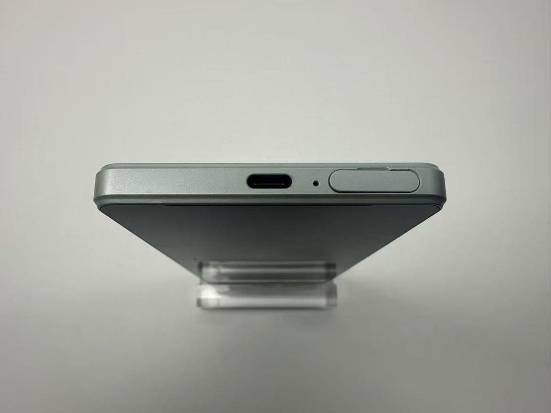 SONY Xperia 1 IV docomo アイスホワイト