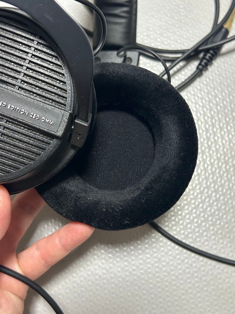 beyerdynamic DT990PRO 250Ω BLACK EDITION