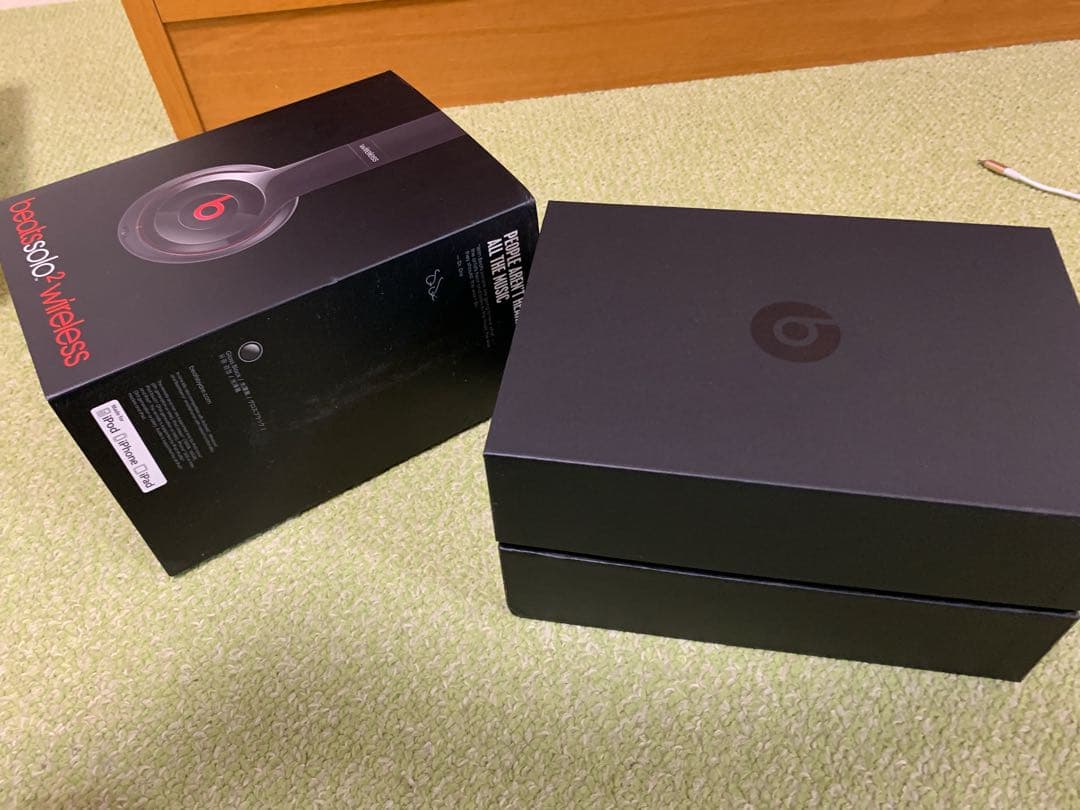 ワイヤレスヘッドフォン