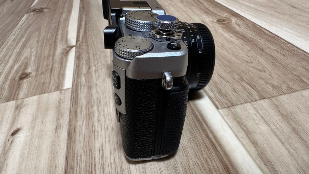 Fujifilm X-E1ボディーと単焦点レンズセット