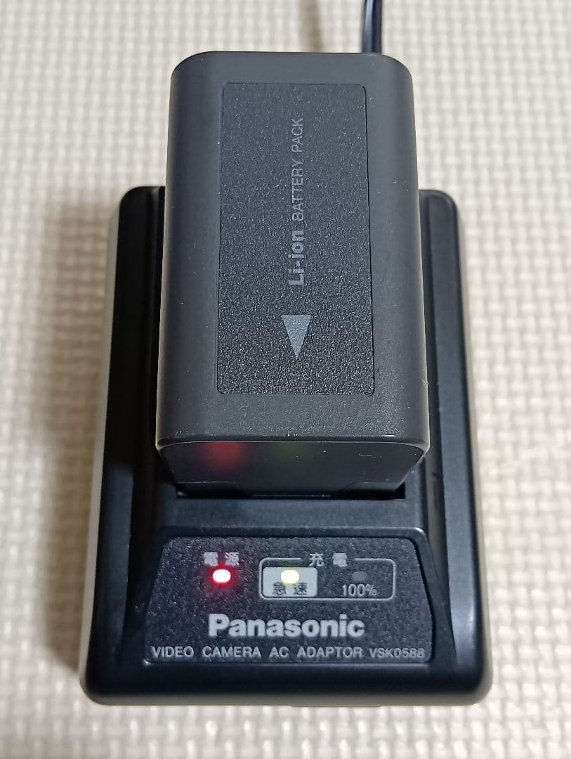 パナソニック　デジタルビデオカメラ　PANASONIC NV-C2