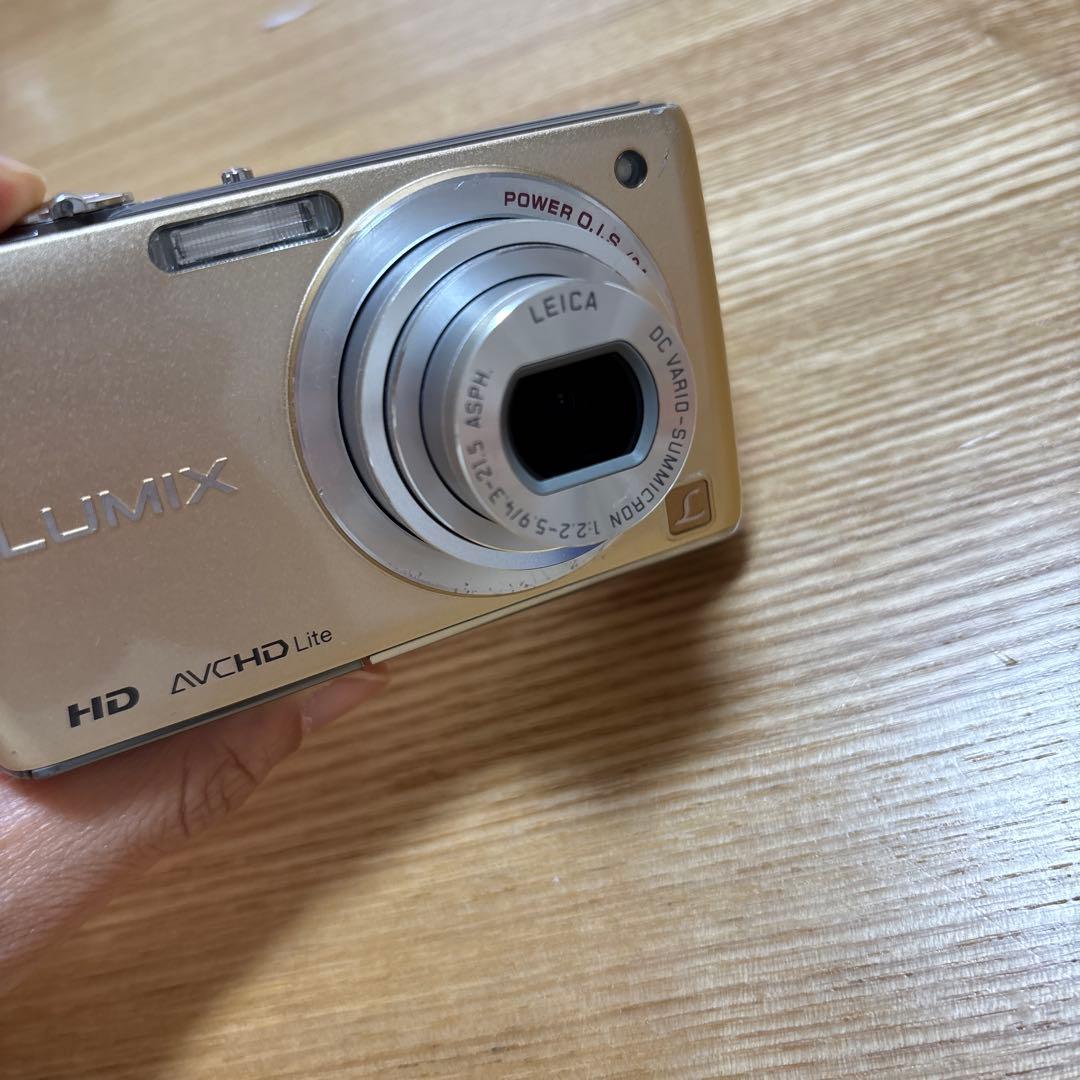 デジタルカメラ Panasonic DMC-FX70 LUMIX