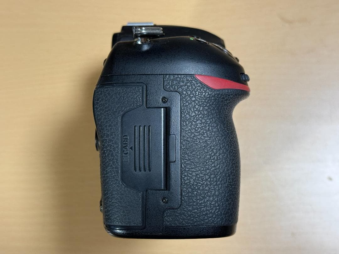 【美品・付属品完備】Nikon D850 元箱付き ＋ 新品液晶保護フィルム