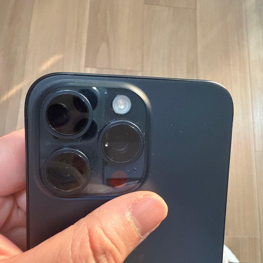 Apple iPhone 15 Pro Max 本体