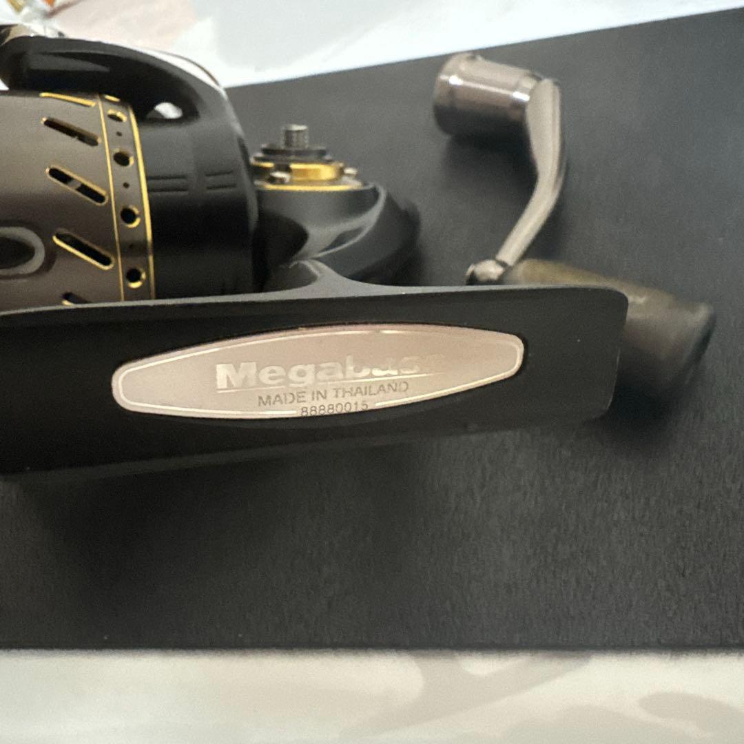 メガバスLUVITO256