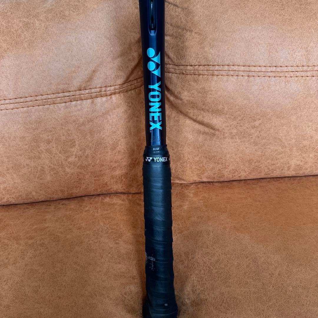 美品　YONEX EZONE 100L 2022 テニスラケット