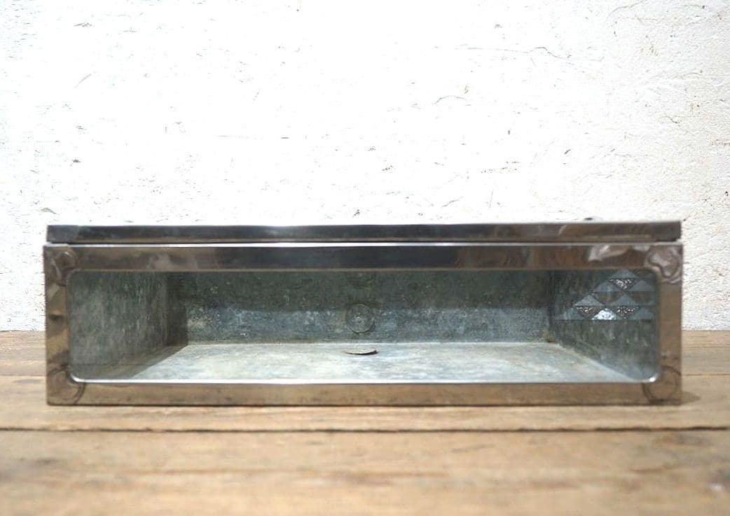 1329 昭和レトロなブリキのガラスケース　飾り棚　駄菓子屋　陳列棚　ビンテージ