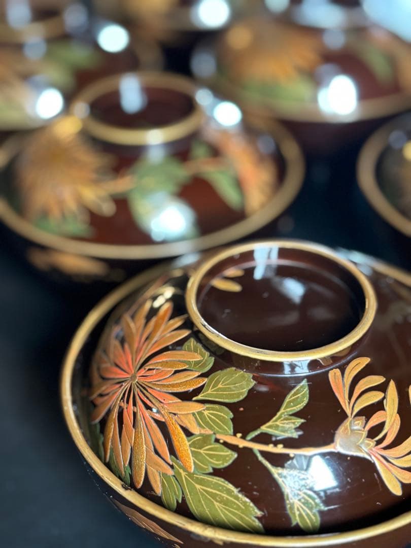 アンティーク品　漆器椀　時代物　 京塗り7客セット 金色の菊花7種類の模様