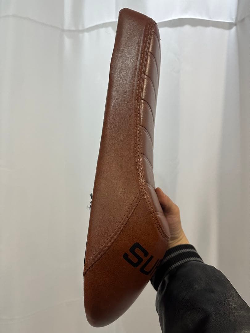 Super73カスタムシート(サイズ載せあり)、穴取り付け工事別途になります。