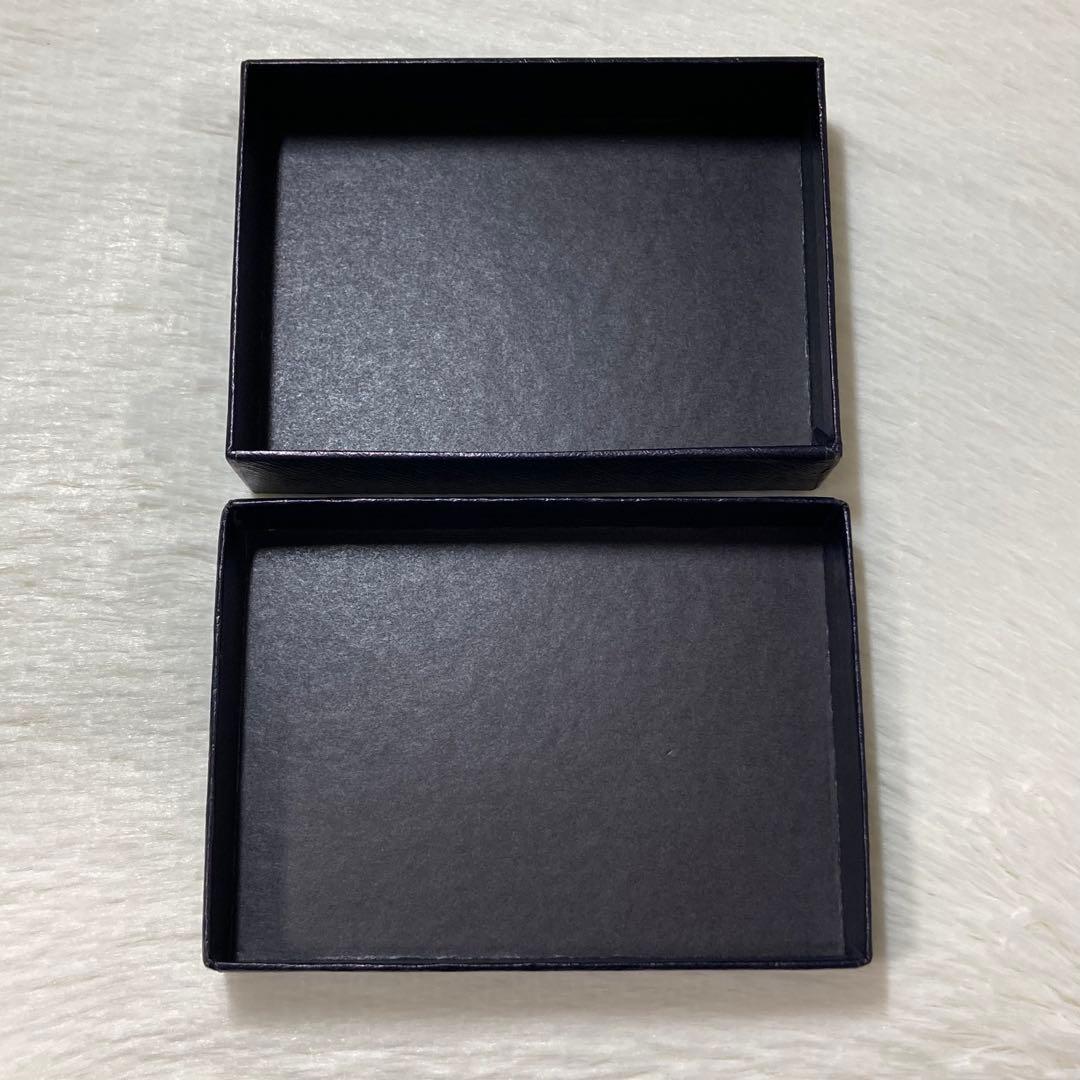 美品　名刺入れ　PRADA プラダ　カードケース　小物入れ　早い者勝ち　パテント