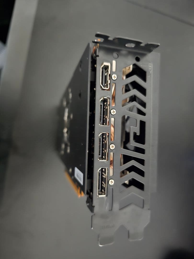 玄人志向 RX7800XT