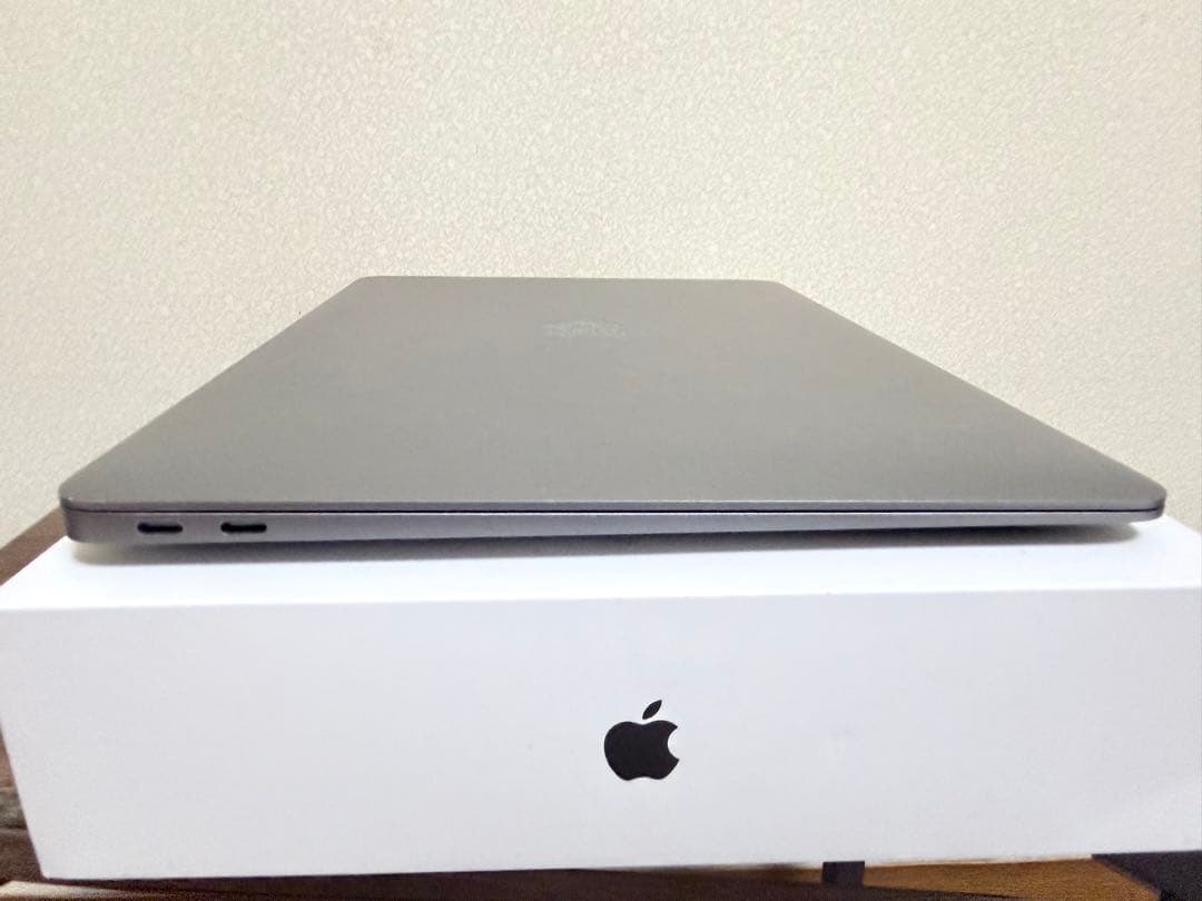 Apple MacBook Air M1 13インチ MagicMouce付き