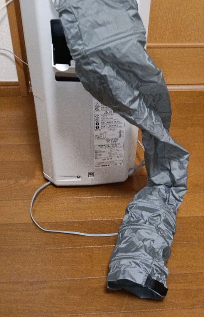 CORONA　スポットクーラー付き衣類乾燥除湿機。 2022年製。