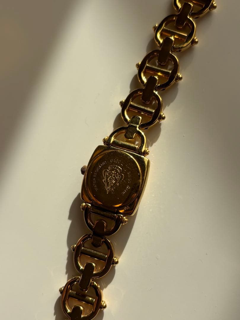 GUCCI グッチ　6400L 腕時計　ゴールド