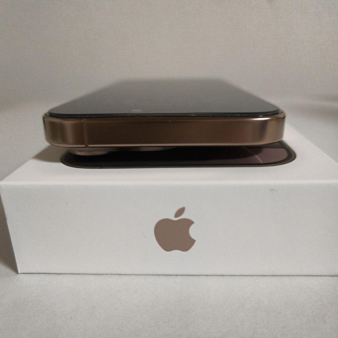 美品iPhone 16 Pro 512GB SIMフリー