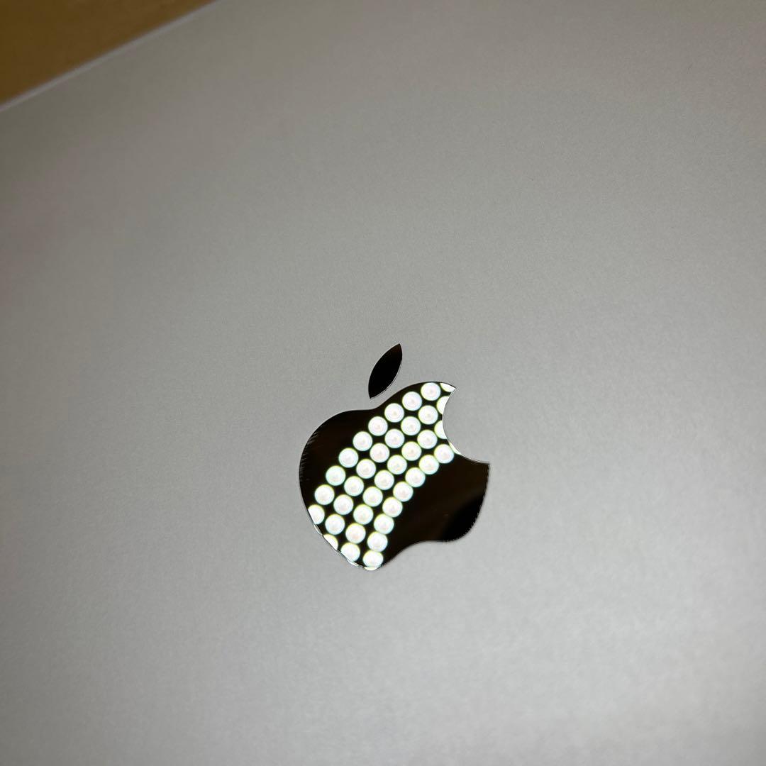 iPad Pro 12.9インチ (第３世代) Wi-Fi + Cellular