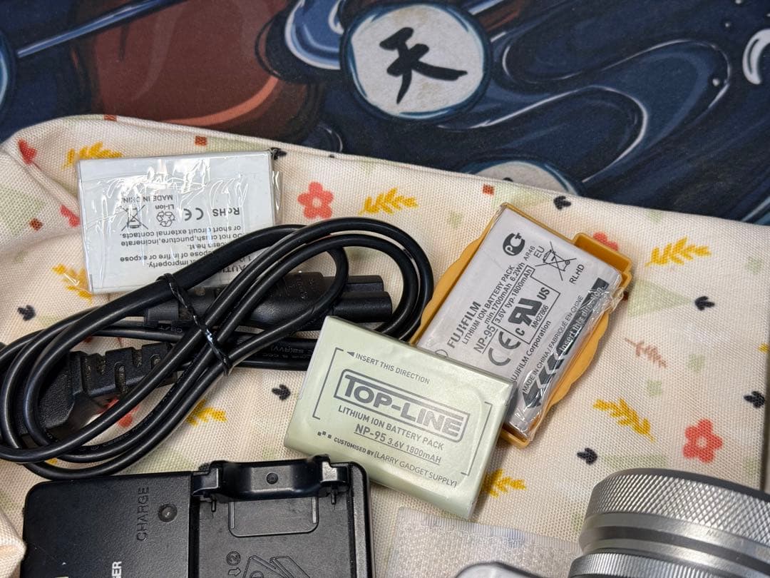 Fujifilm X100S 付属品一部あり　動作確認済み