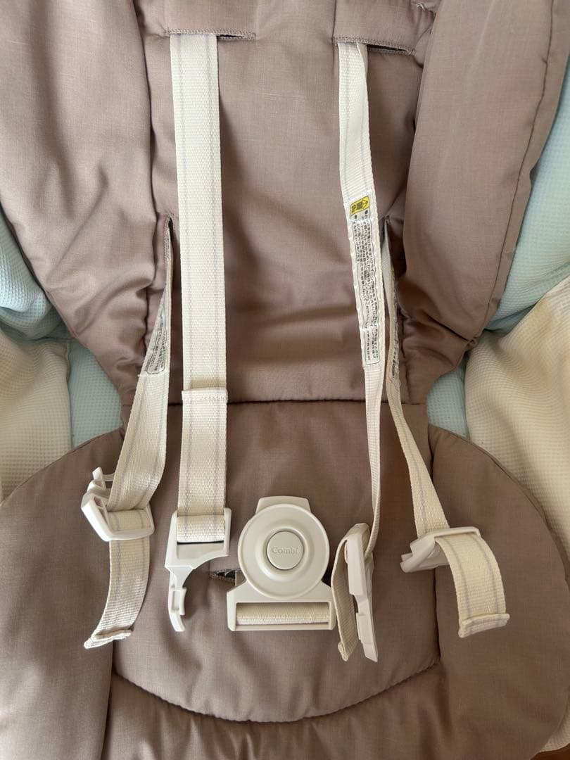 combi コンビ 電動 ネムリラ オートスウィング ハイローベッド チェア