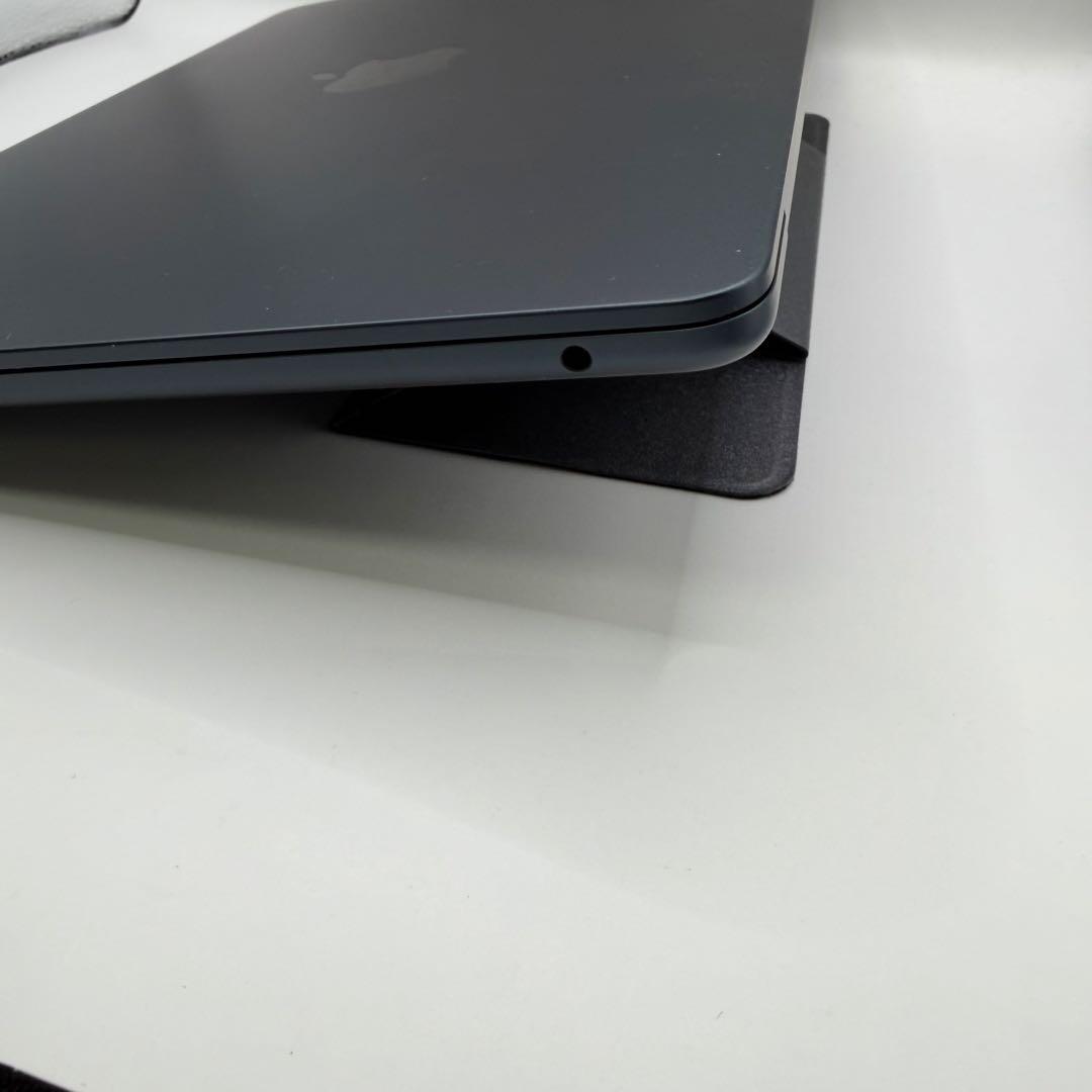 Apple MacBook Air M3 8GB 256GB ミッドナイト
