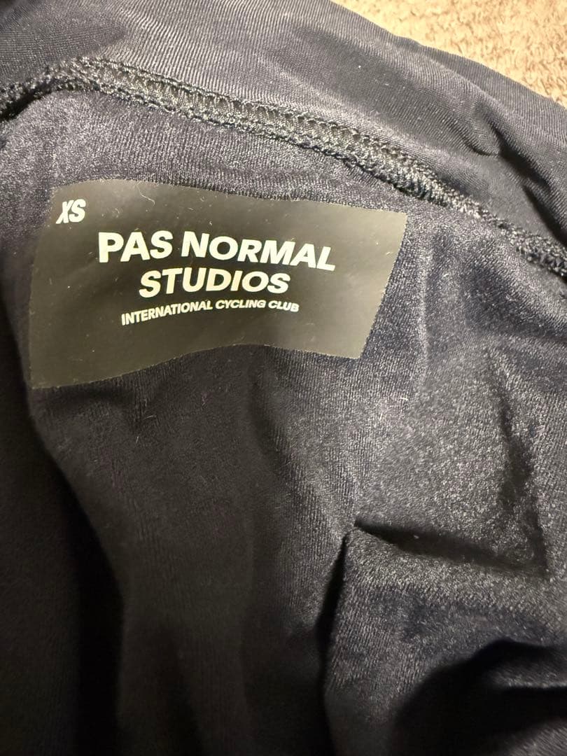 pas normal studios ロングスリーブジャージ黒　xs