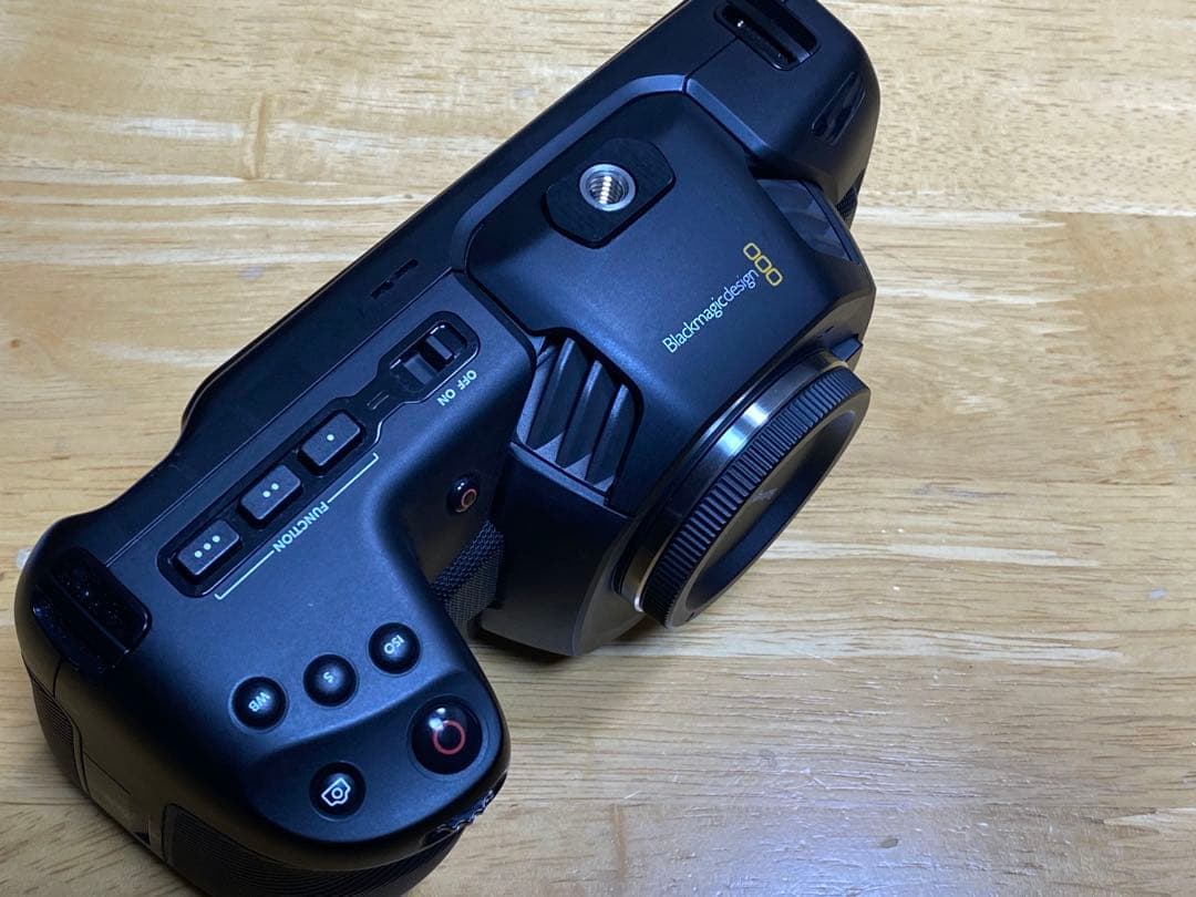 美品　BMPCC 4K 外部電源アダプター付ハーフゲージ付