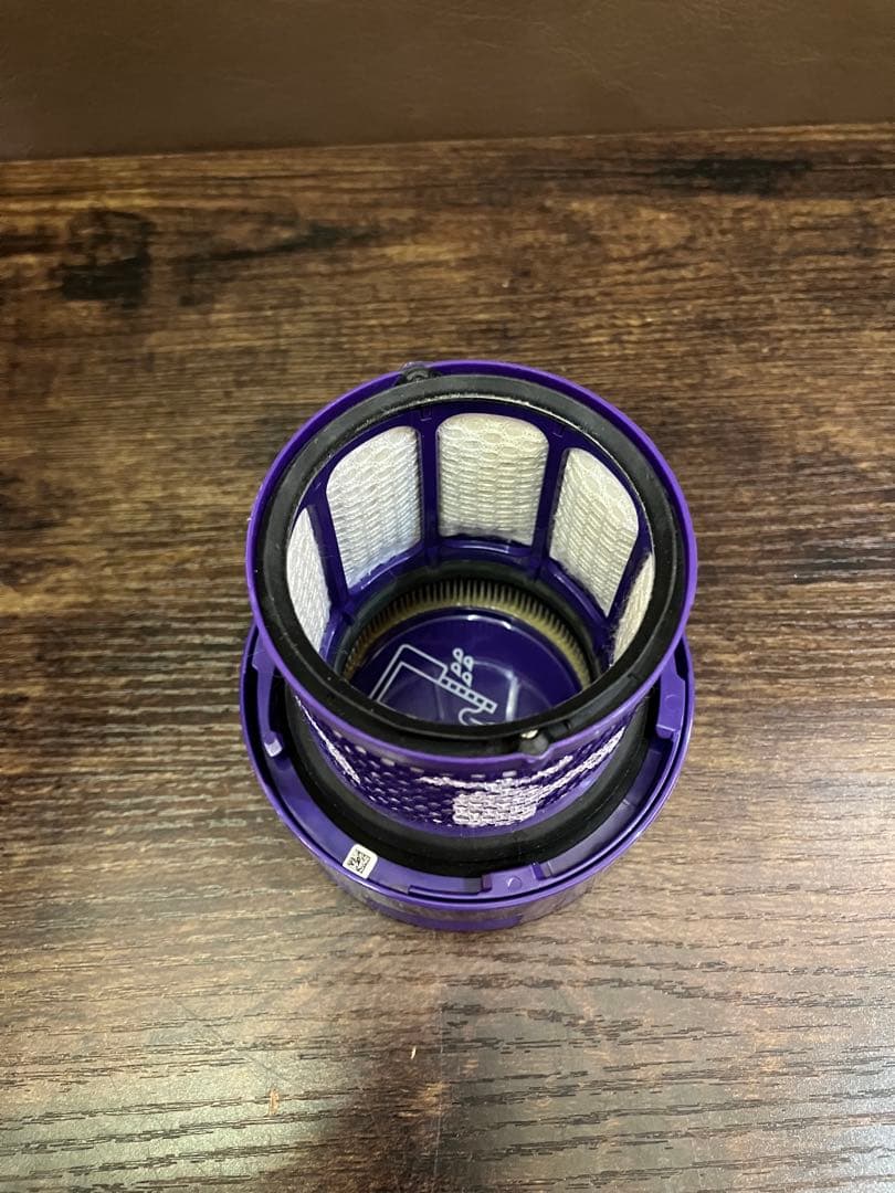 Dyson V10（SV12）コードレスクリーナー アタッチメント多数付き