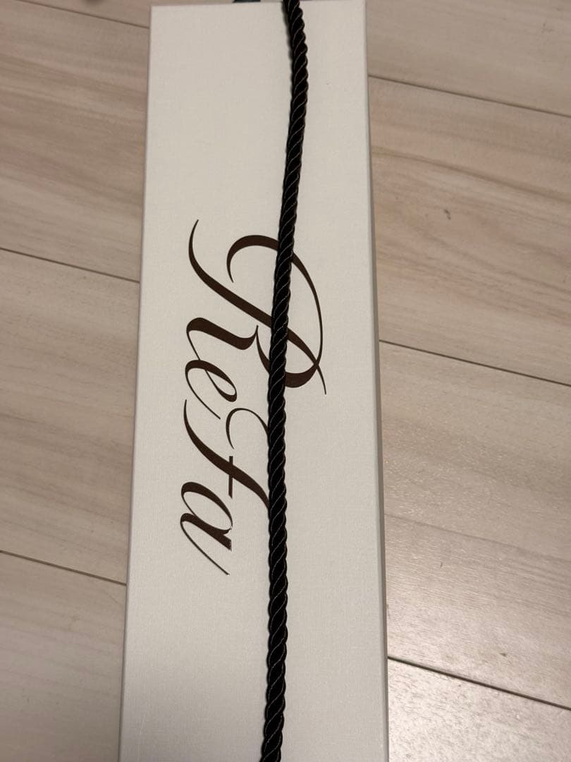 最新モデル　リファ　ストレートアイロン　プロ ピンク　新品