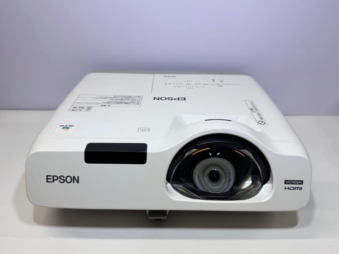 状態良好　EPSON LCD プロジェクター 1080p 本体 EB-535W