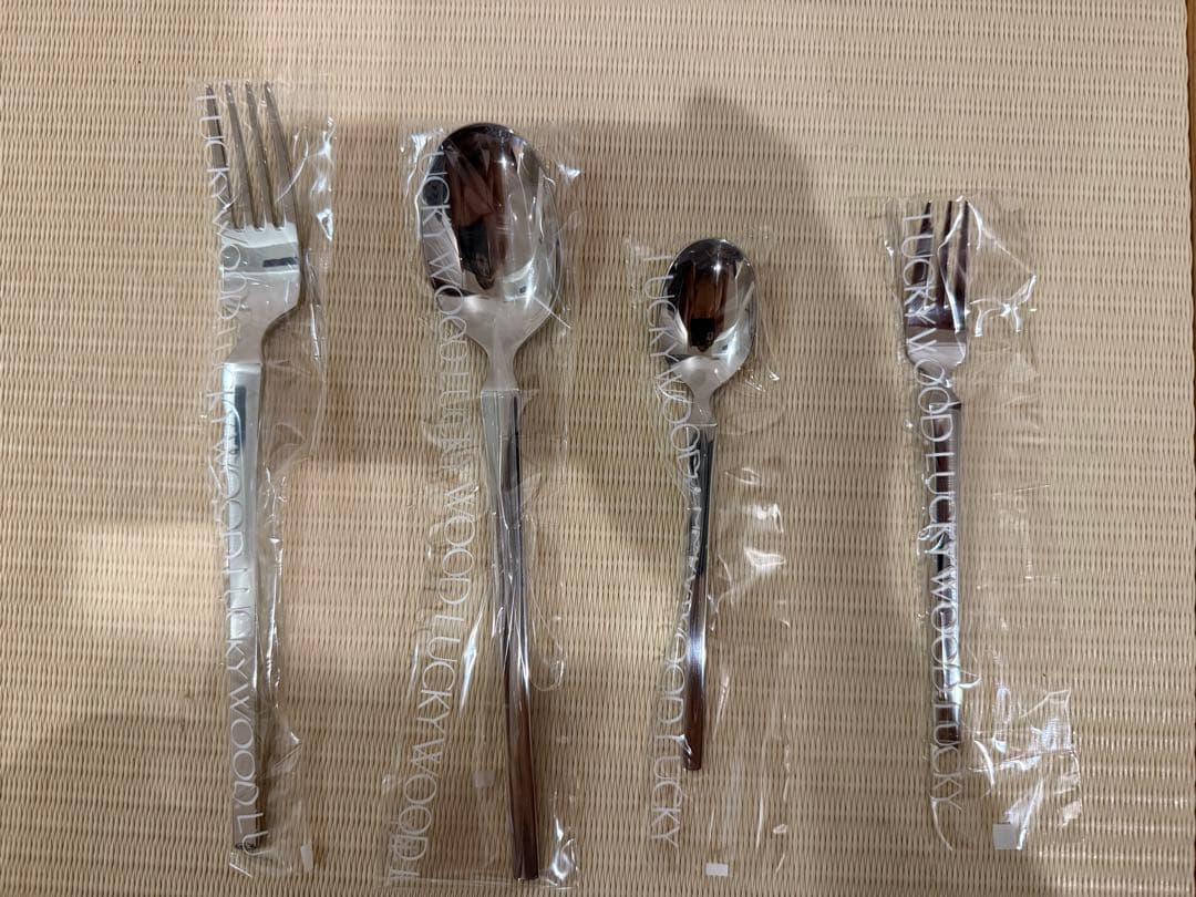 週末限定お値下げ！LUCKYWOOD カトラリーセット 25点　木製ケース付