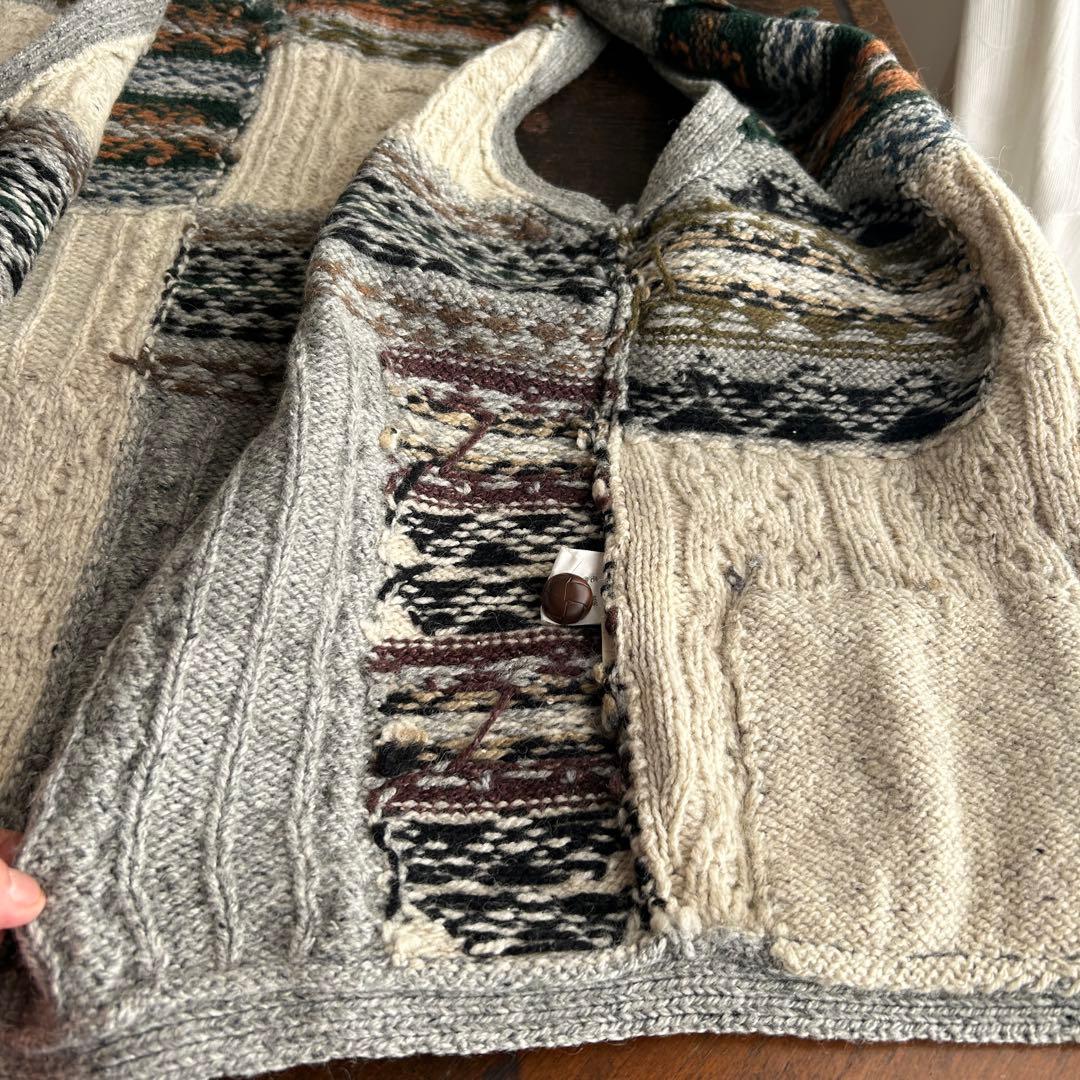 Papas 男性用ハンドニットのベスト　絹混ウール　革のクルミボタン使用