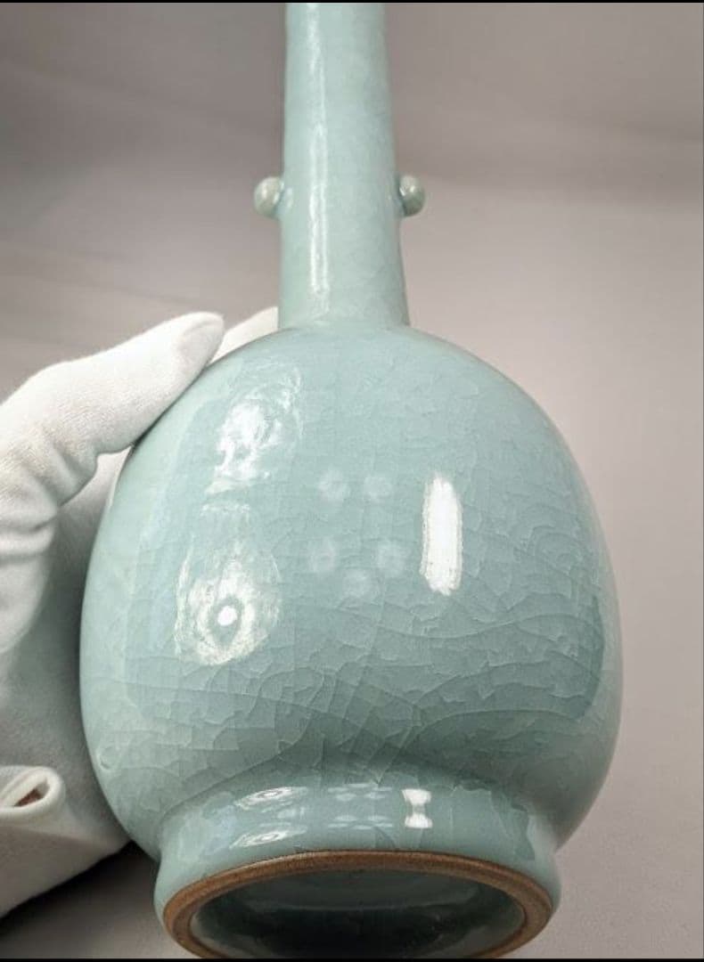 未使用 鍋島焼 青磁　双耳鶴首瓶　第９代目小笠原長春作　花瓶　貫入 陶印