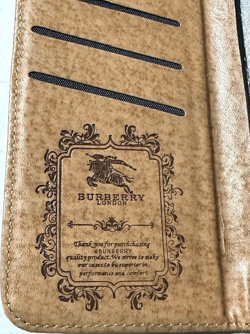 美品 Burberry バーバリー チェック柄手帳型スマホケース 6G 6S
