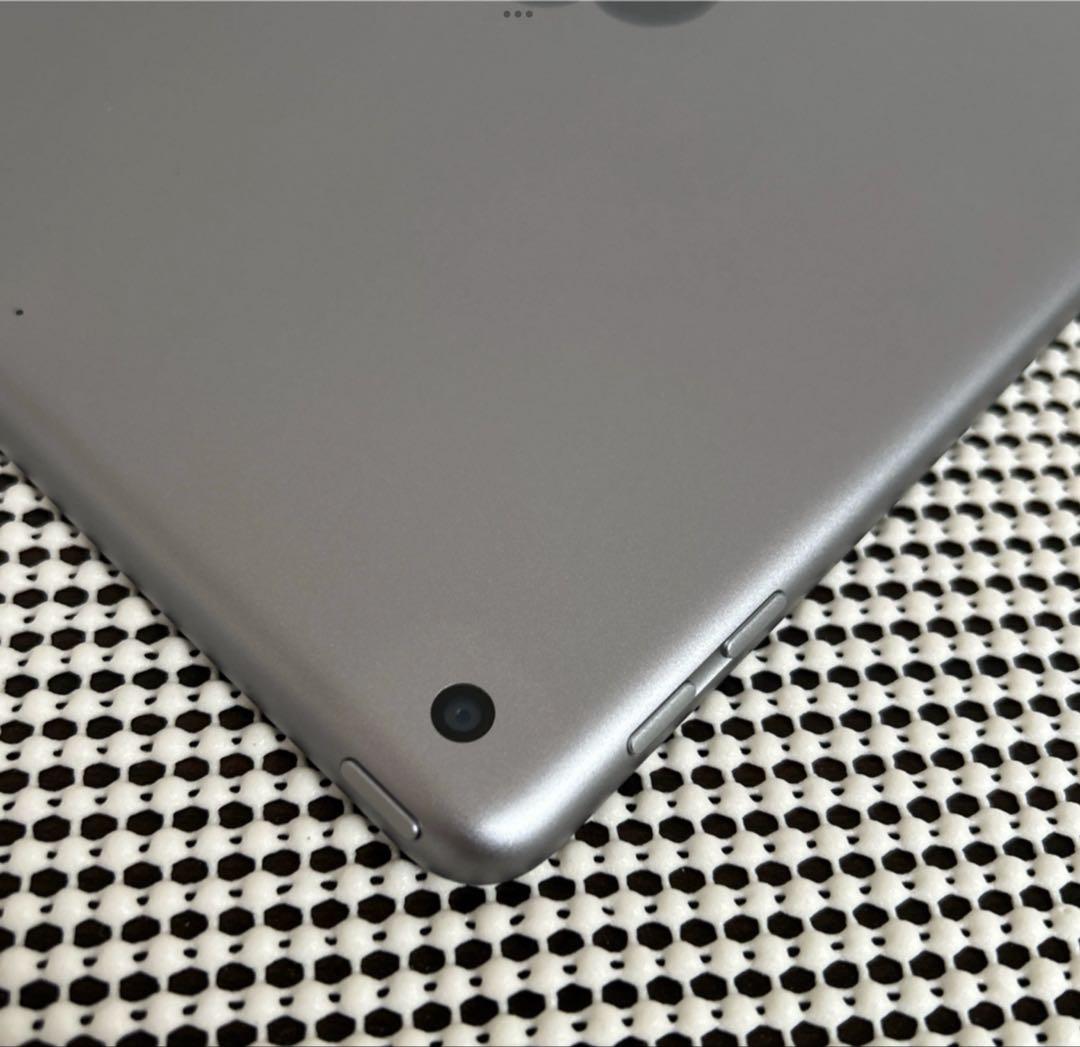 iPad6 第6世代 32GB wifeモデル 外観美品