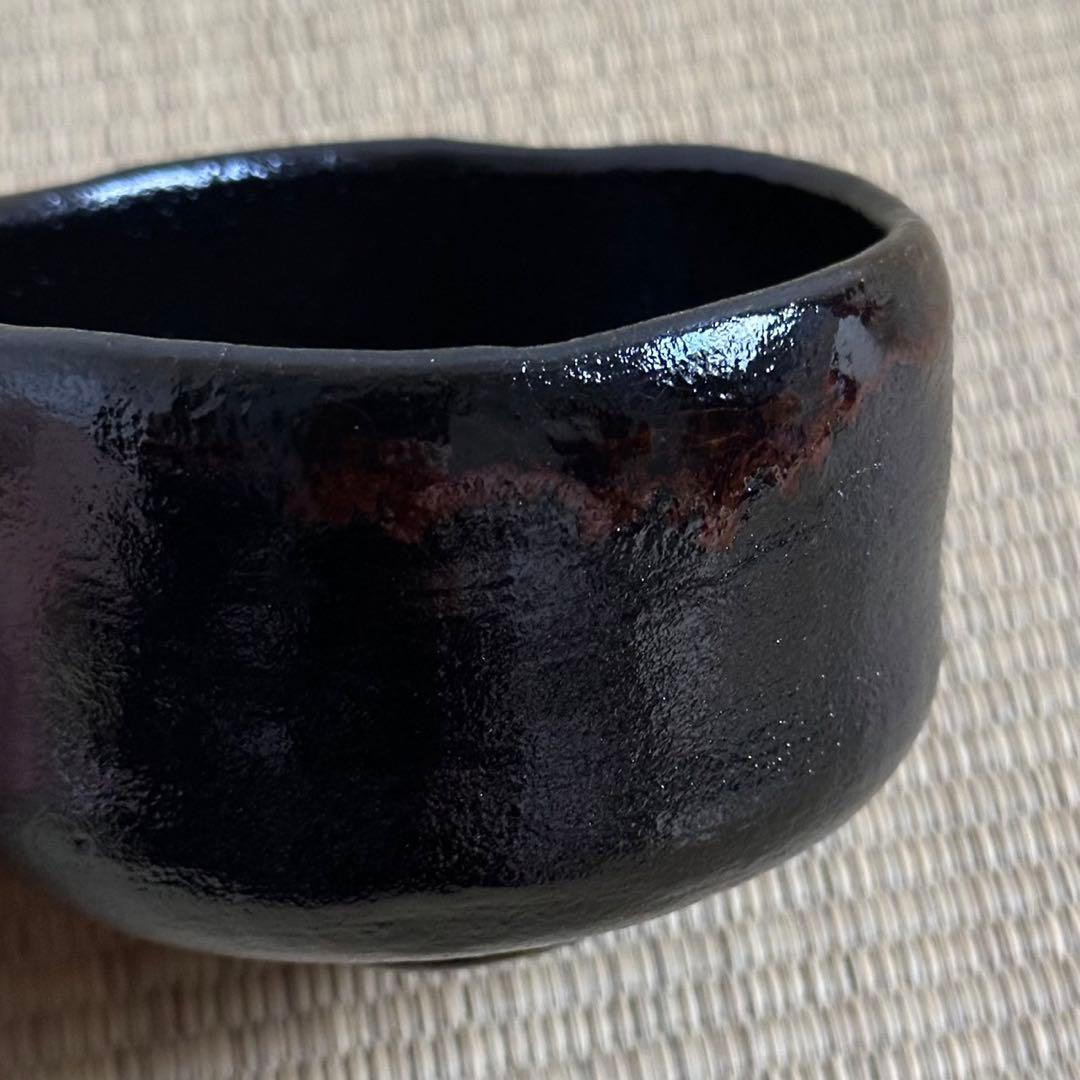 美品【黒漆爪赤 利休箱 お茶道具セット付】利休形茶箱 黒楽茶碗 紙箱 茶道具