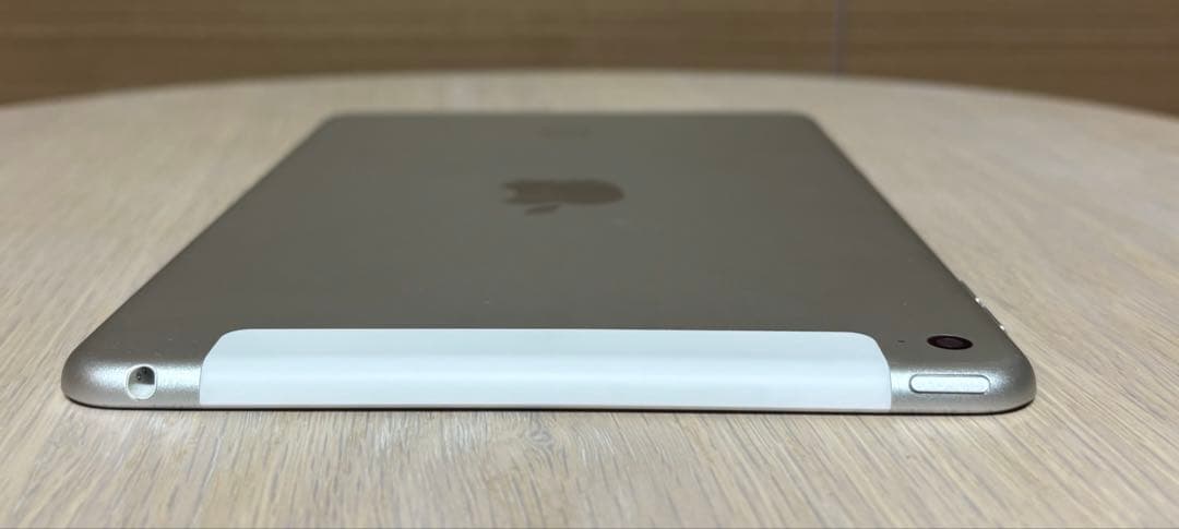 iPad mini4 wifi+cellular 128GB　シルバー