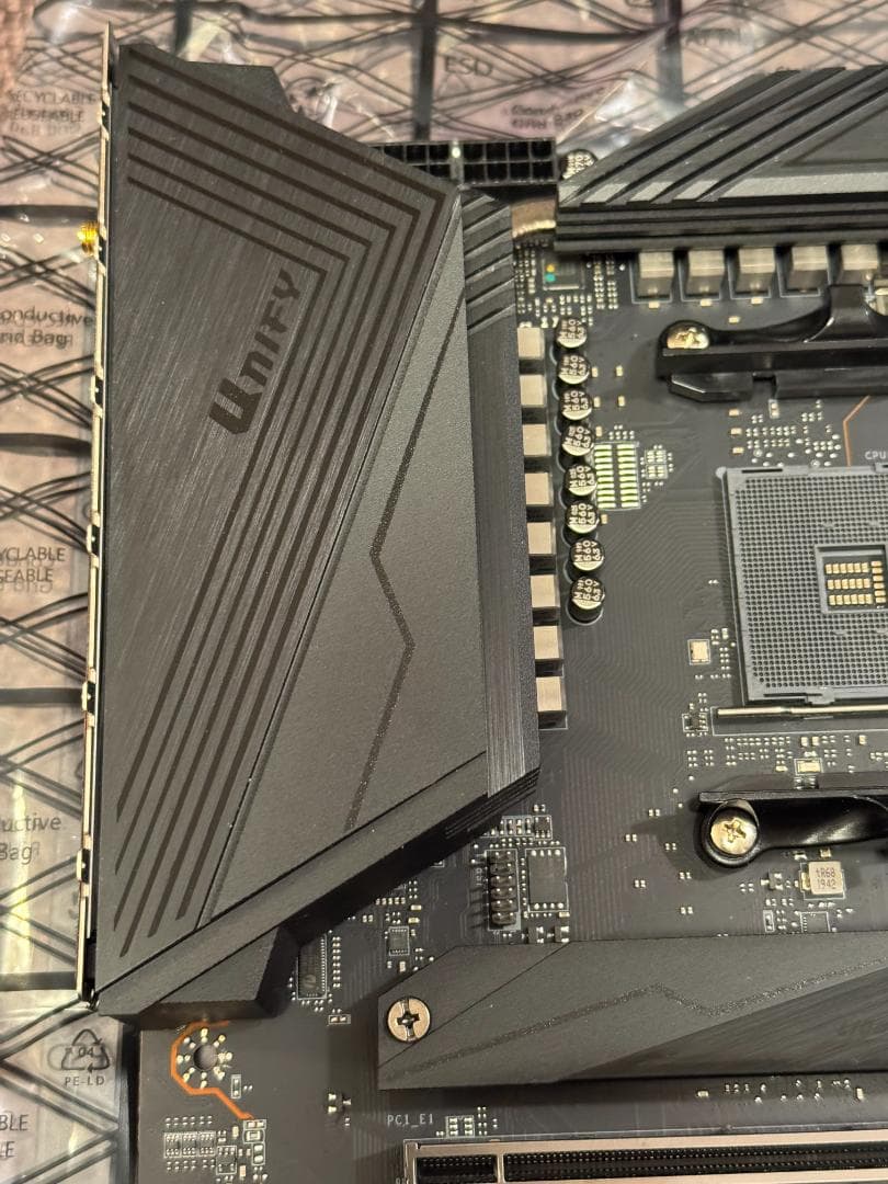 MSI MEG X570 UNIFY マザーボード